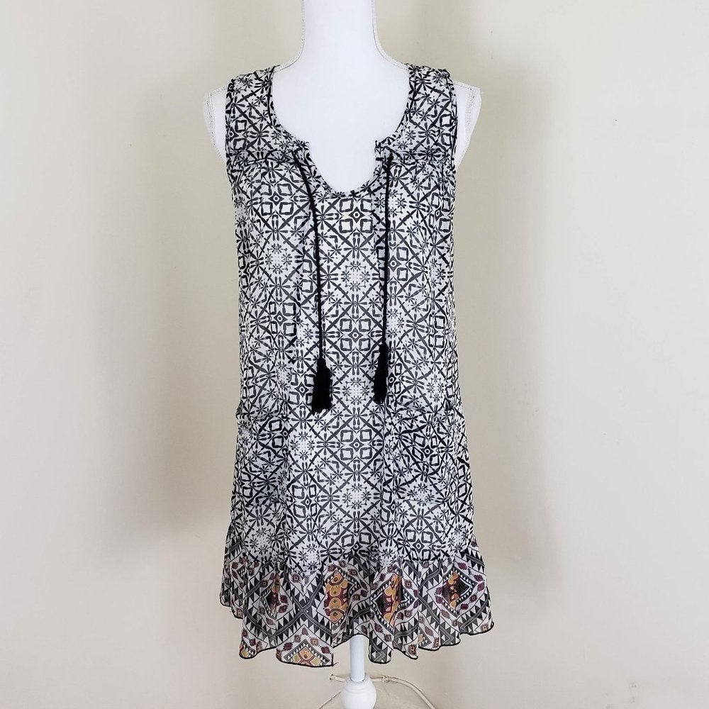 As U Wish Geo Print Split Neck Sundress Size Small